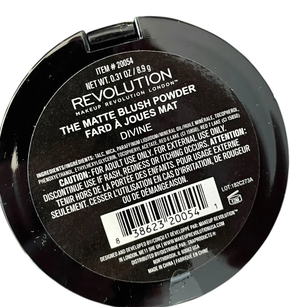Makeup Revolution London Matte Blush DIVINE New Hints Of PINK Vegan Cruelty Free